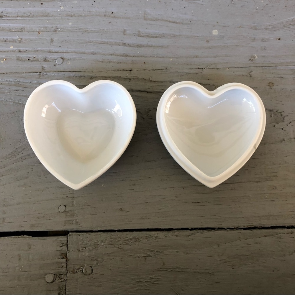 LIMOGES floral heart shaped TRINKET BOX - Picture 2 of 6